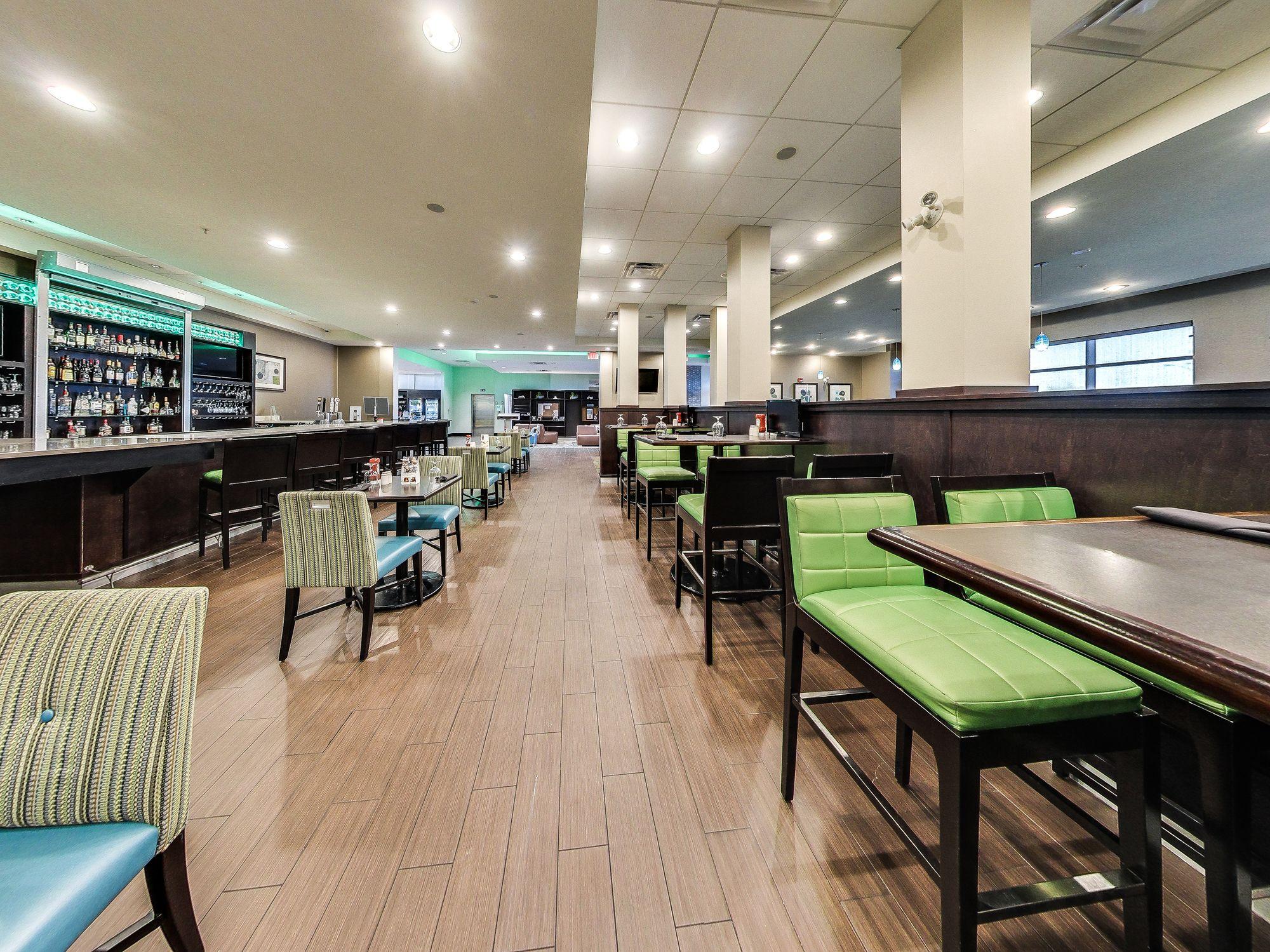 Holiday Inn Hotel & Suites Edmonton Airport Conference Centre By Ihg Ніску Екстер'єр фото