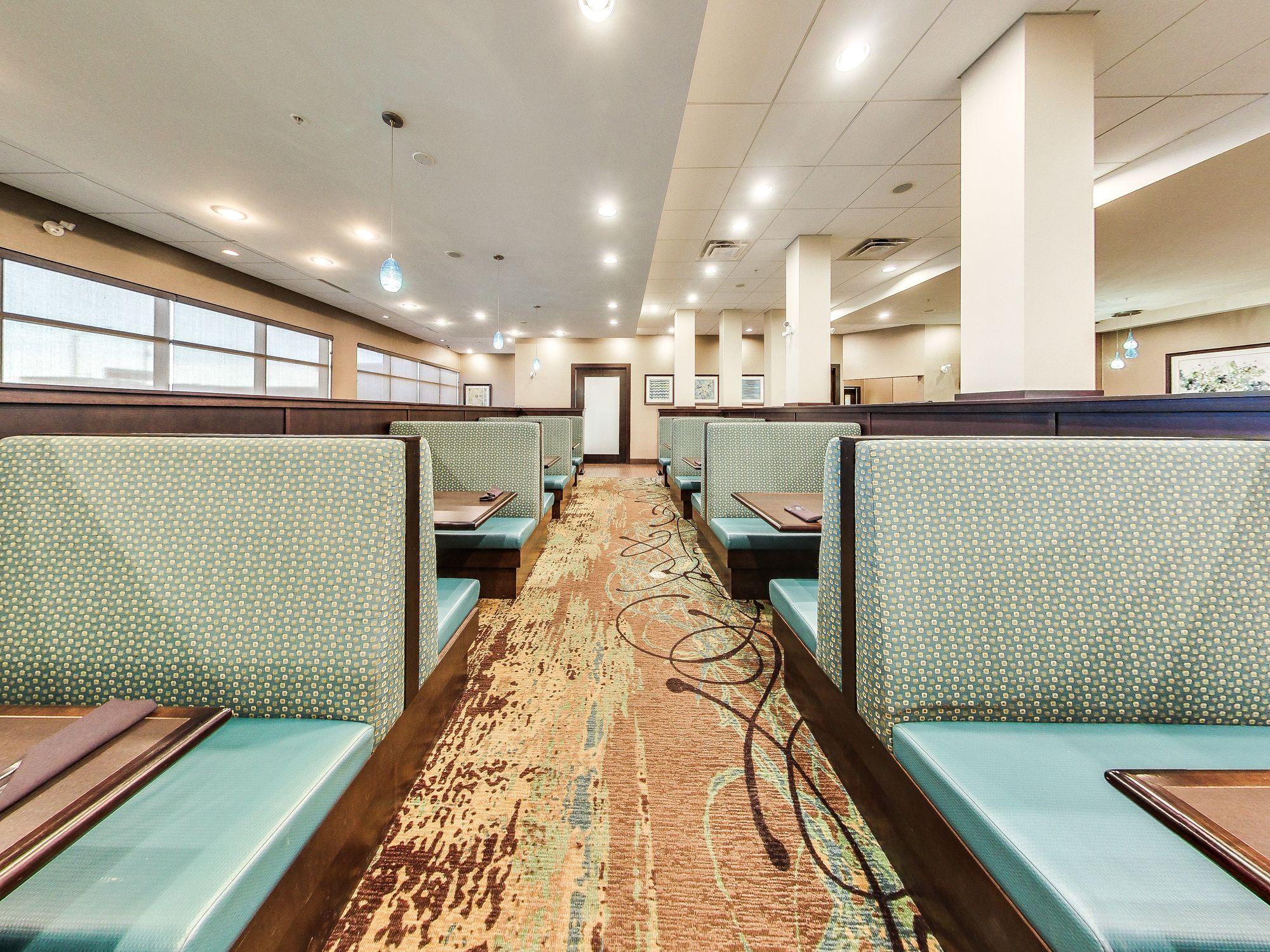 Holiday Inn Hotel & Suites Edmonton Airport Conference Centre By Ihg Ніску Екстер'єр фото